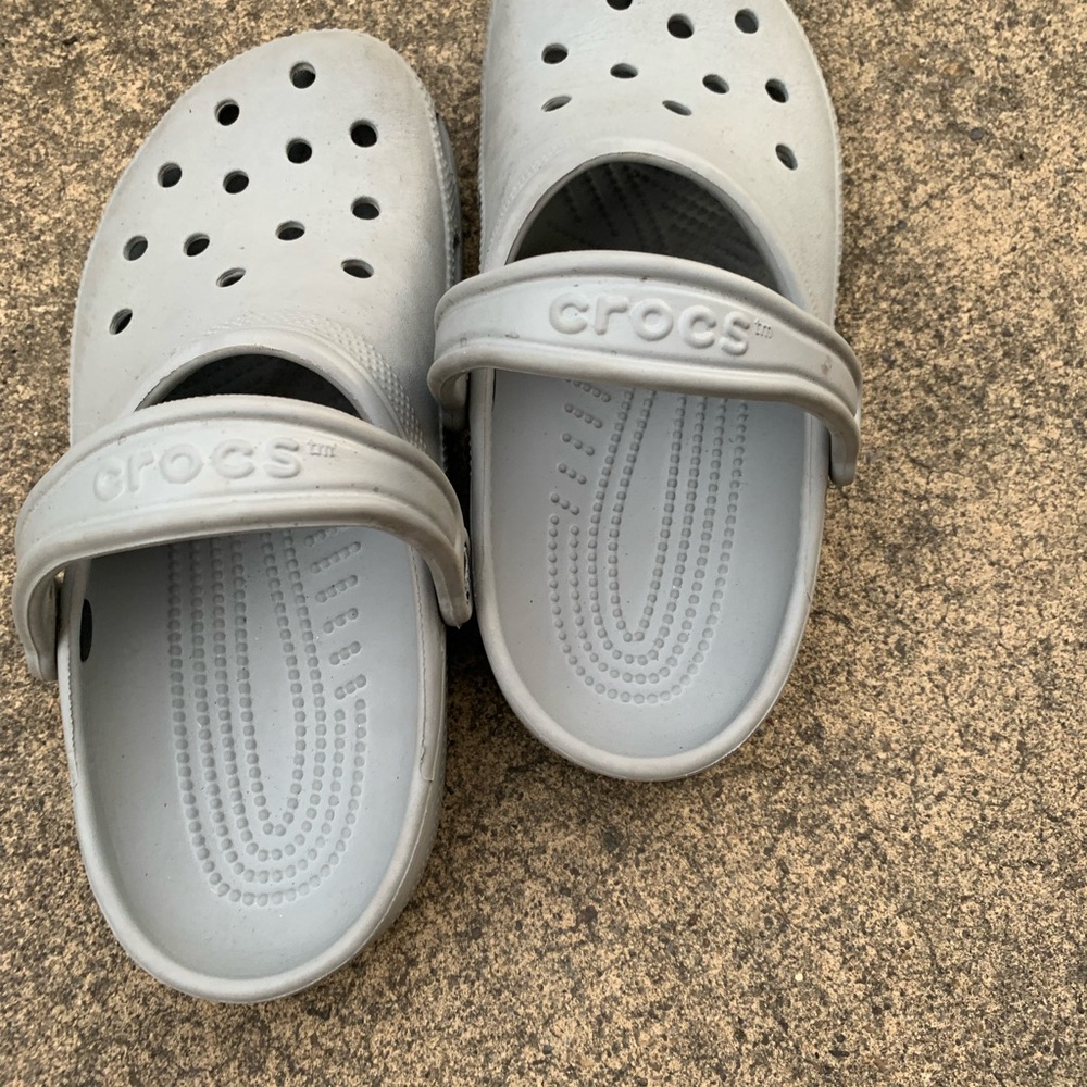 CROCS Women's Light Gray Mules